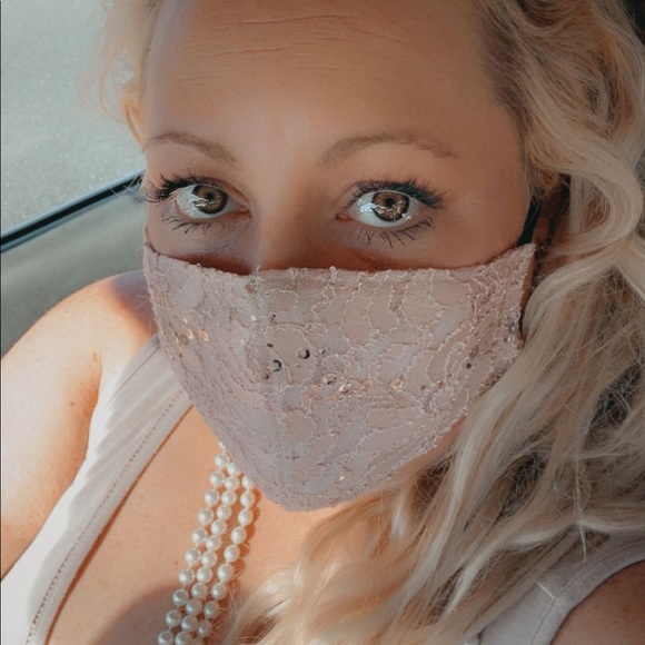 Meet your Posher, Meredith - Picture 4 of 4